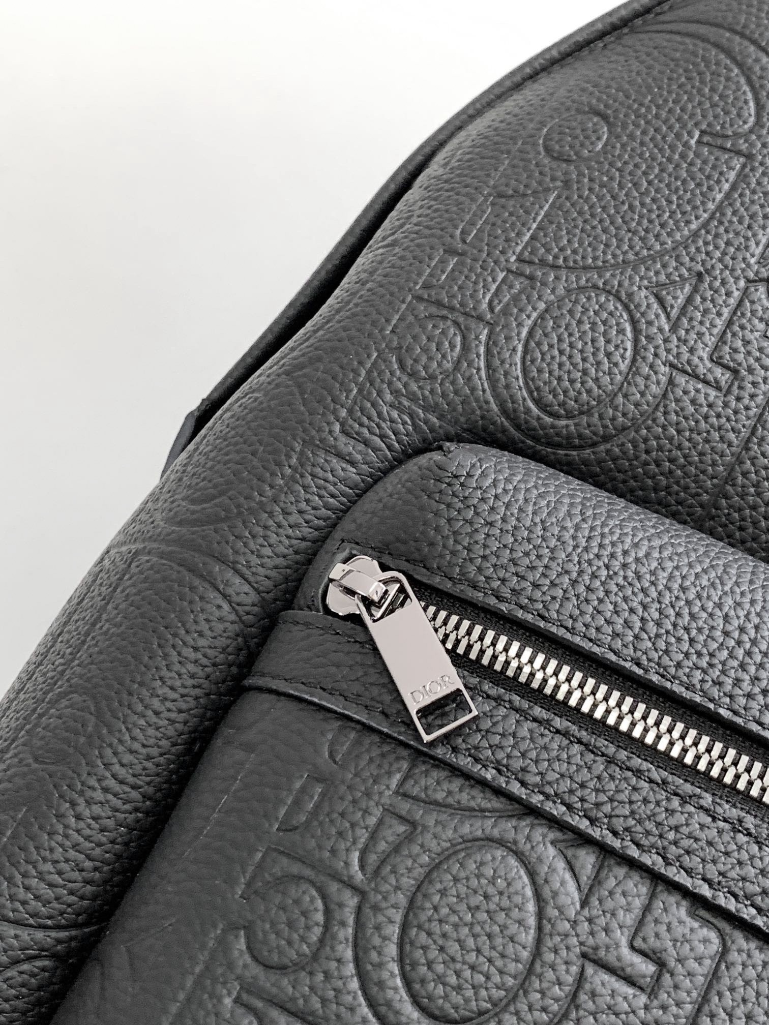 D*or rider 2.0 zipped backpack in black gravity leather