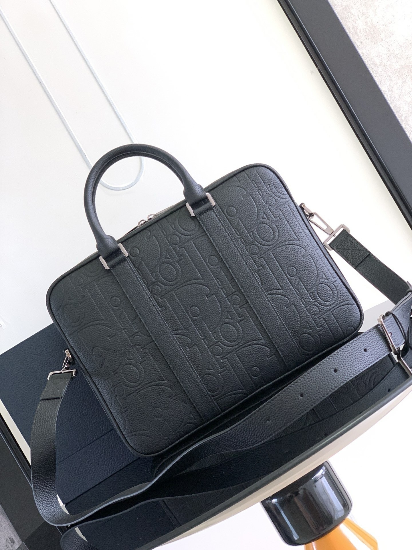 D*or zipped briefcase in black gravity leather