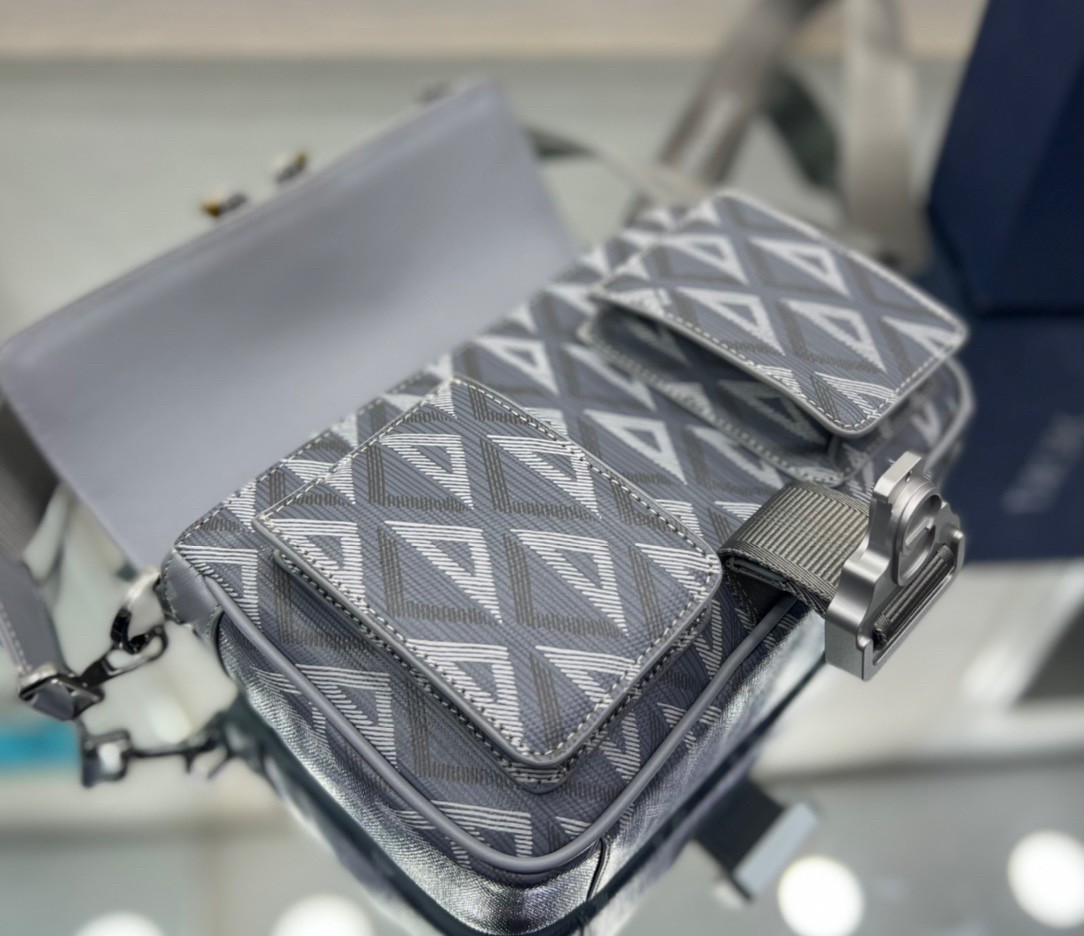 d*or hit the road messenger bag in gray cd Di*m*nd canvas