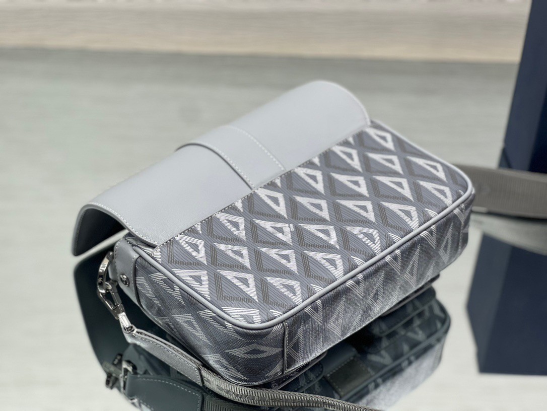 d*or hit the road messenger bag in gray cd Di*m*nd canvas