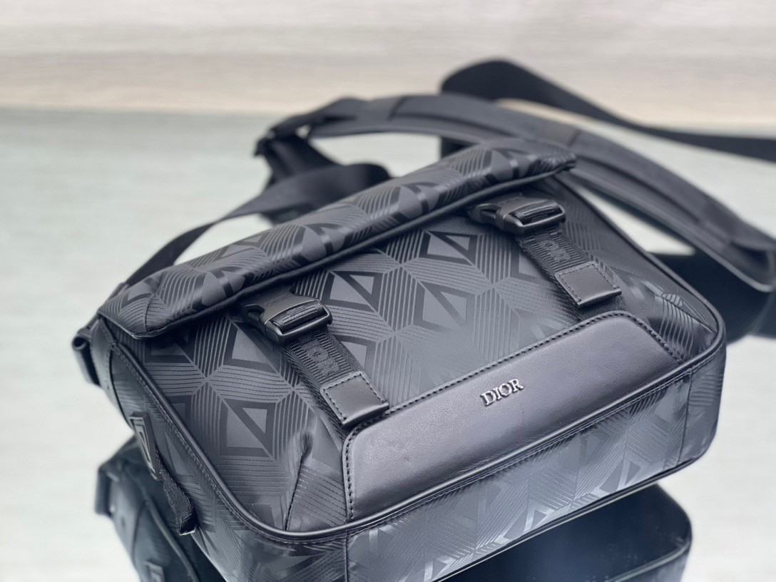 d*or explorer messenger bag in black cd Di*m*nd mirage ski capsule nylon