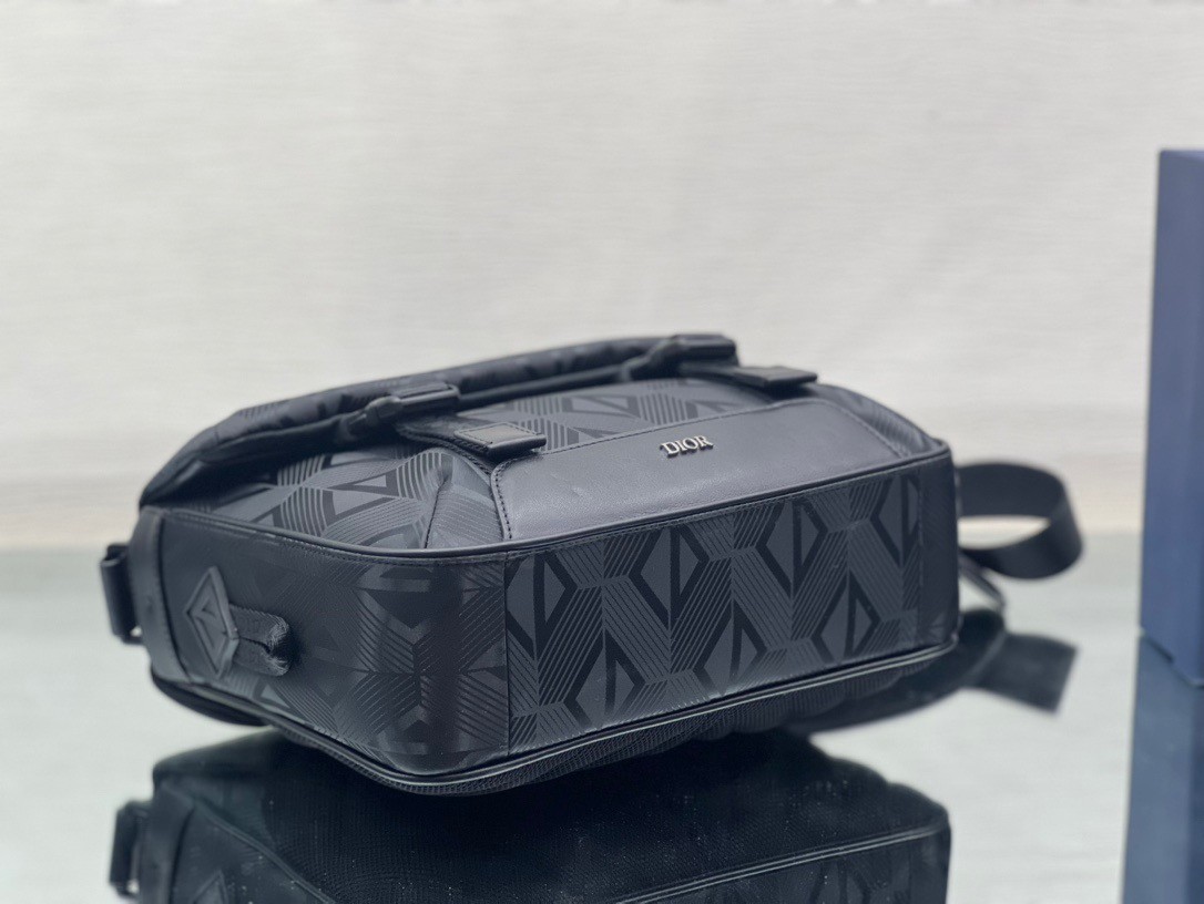 d*or explorer messenger bag in black cd Di*m*nd mirage ski capsule nylon