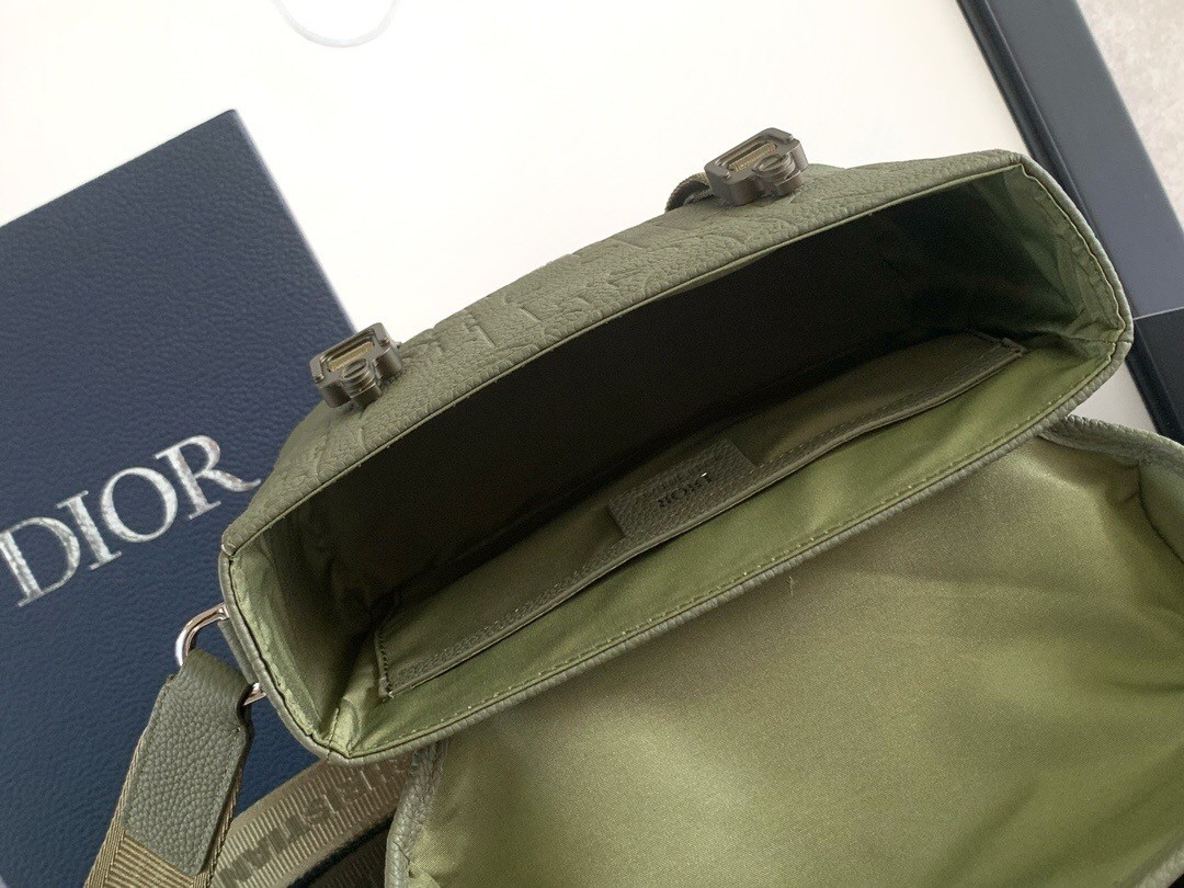 D*or hit the road flap messenger bag in khaki gravity leather