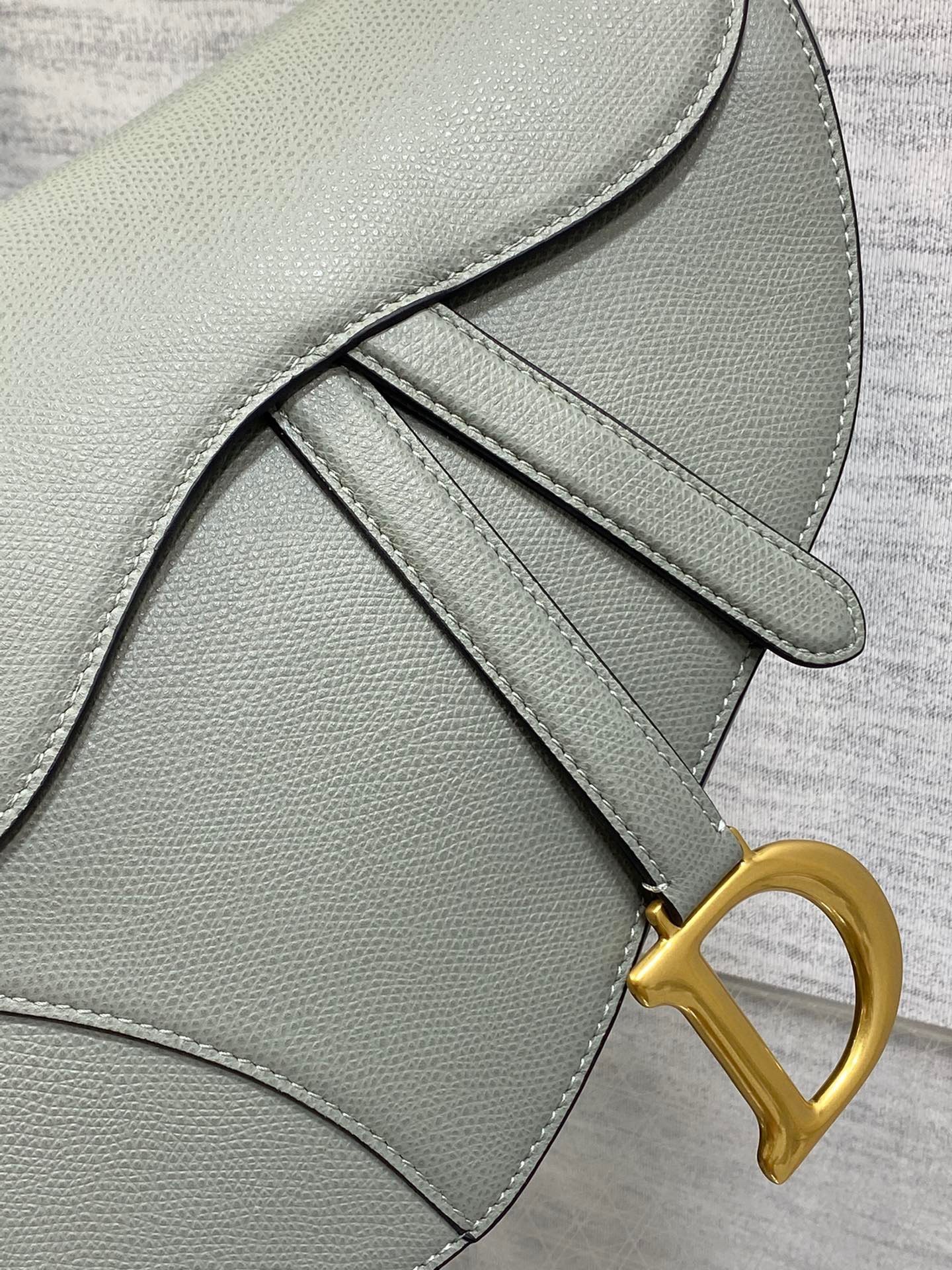 D*or saddle bag with strap in grey stone grained calfskin