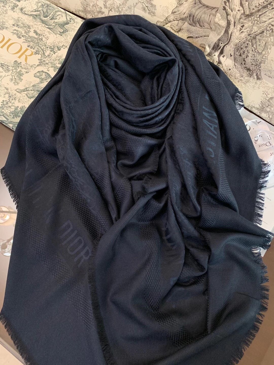 D*or navy blue oblique shawl 140 cm