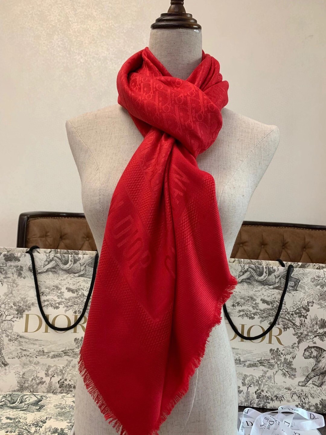 D*or red oblique shawl 140 cm