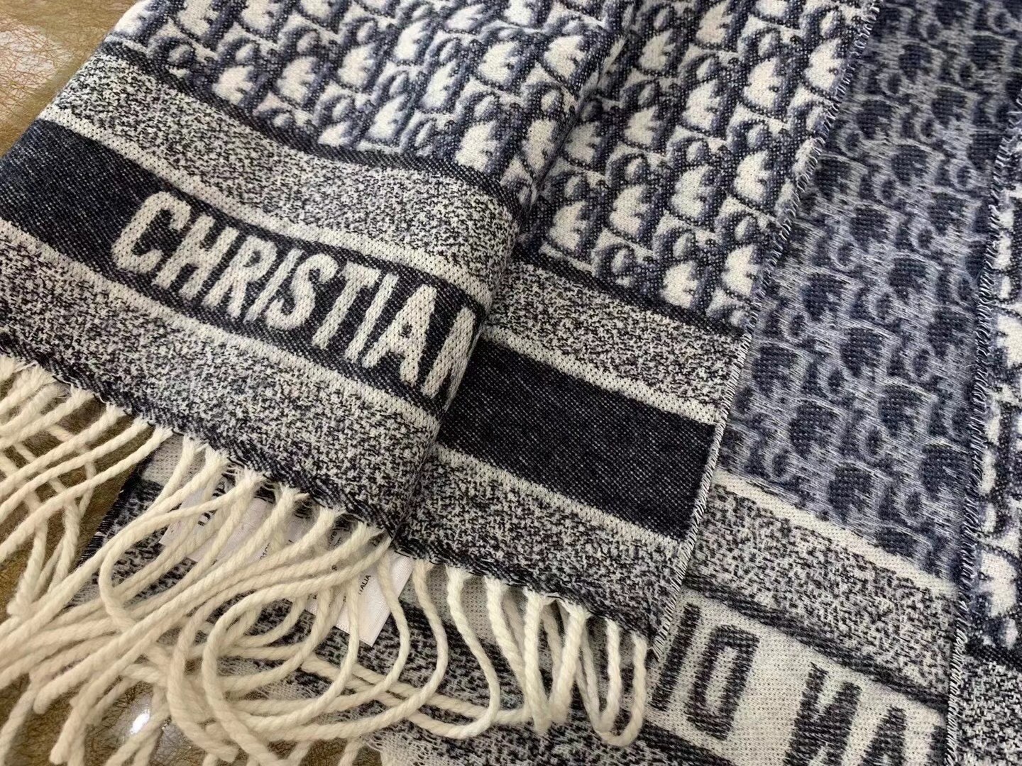 D*or oblique scarf in blue cashmere