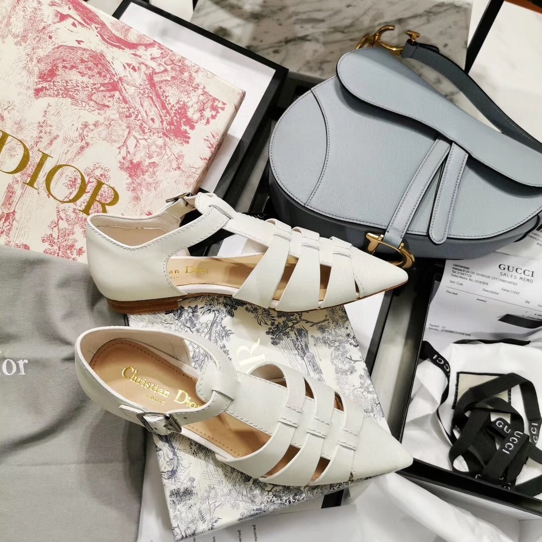 D*or sauvage ballerina flat in ivory calfskin