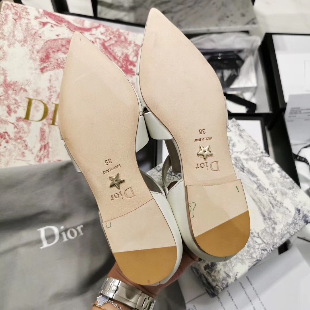 D*or sauvage ballerina flat in ivory calfskin
