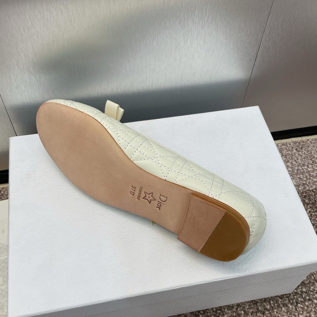 D*or ballerina flats in white quilted cannage calfskin