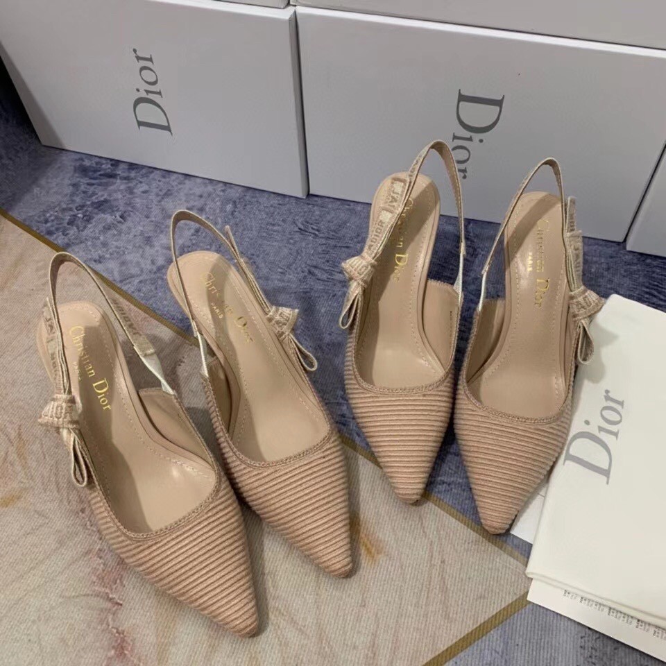 D*or j