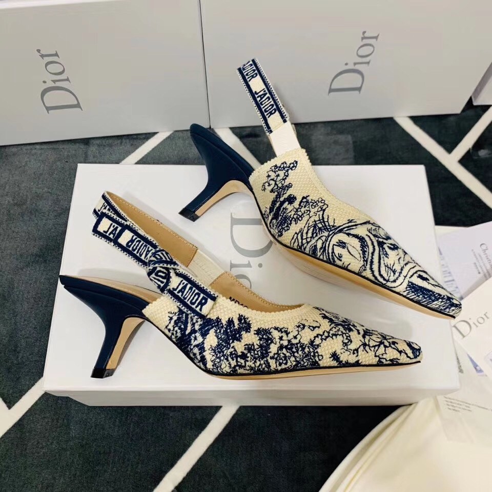 D*or j