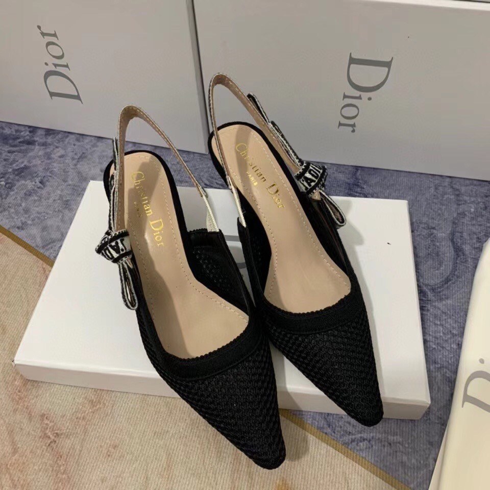 D*or j