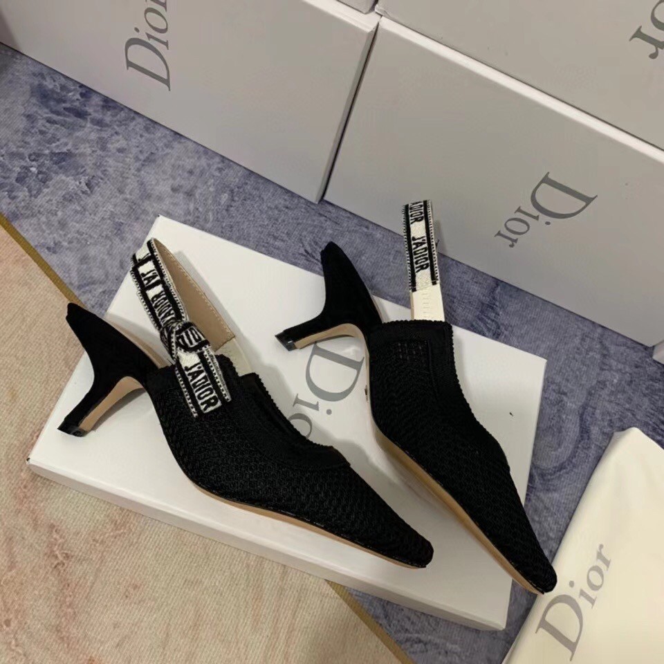 D*or j