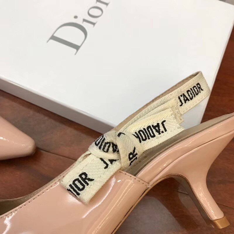 D*or j''aD*or slingback in nude patent leather