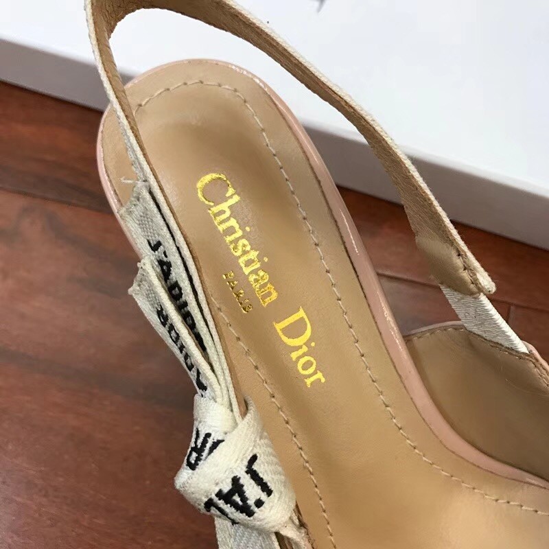 D*or j
