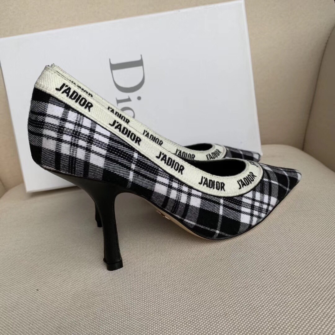 D*or j