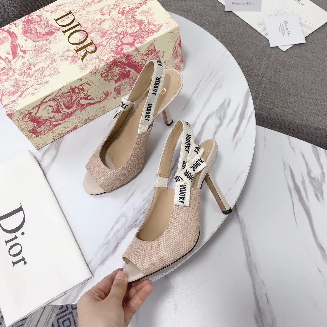D*or j