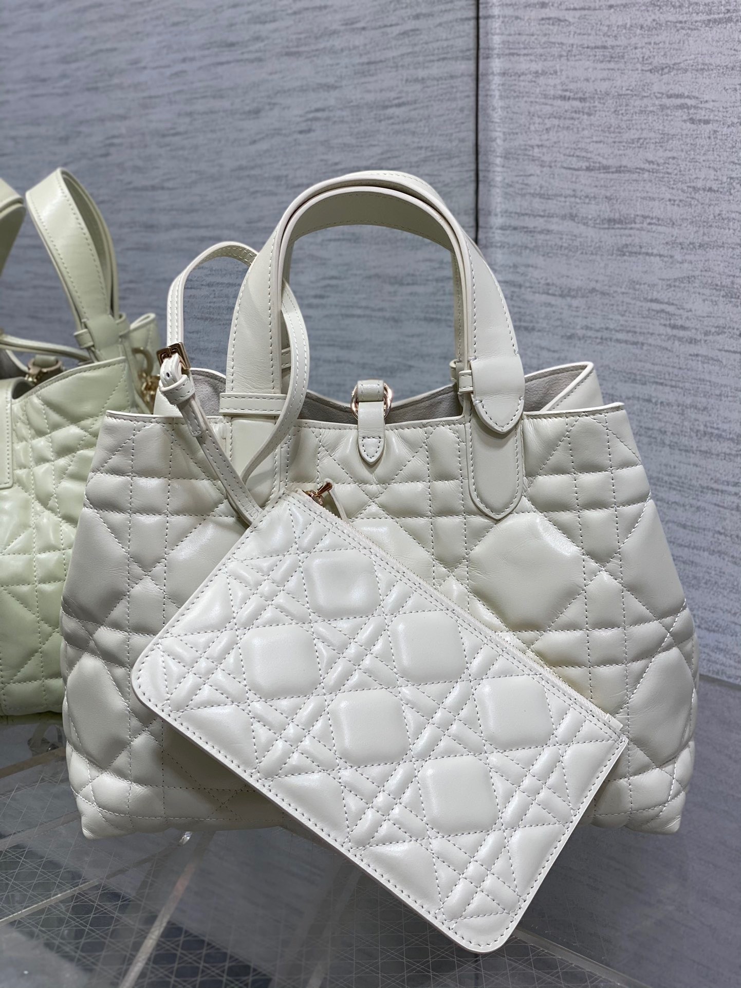 D*or toujours medium bag in white macrocannage calfskin
