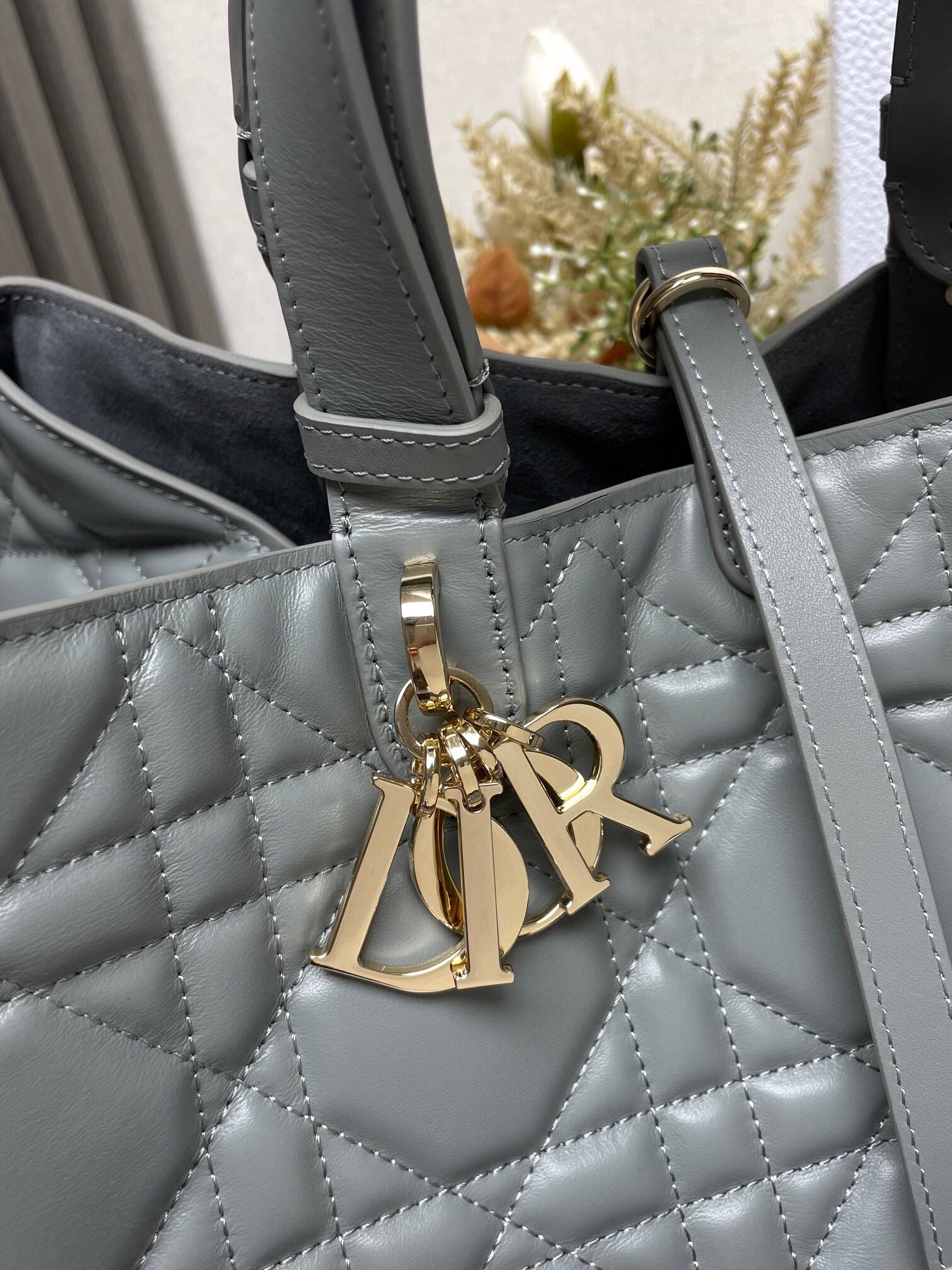 D*or toujours large bag in grey macrocannage calfskin