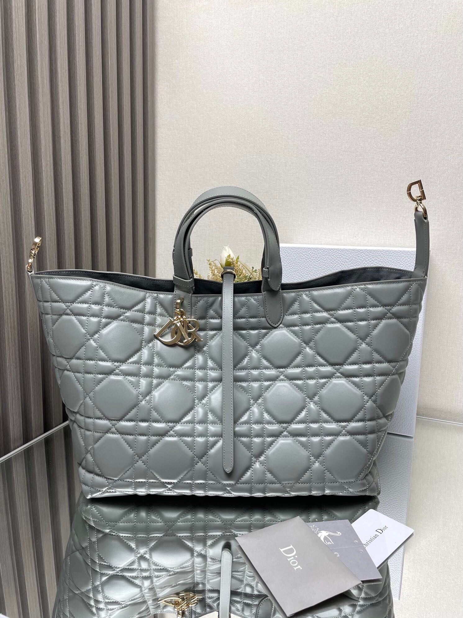 D*or toujours large bag in grey macrocannage calfskin