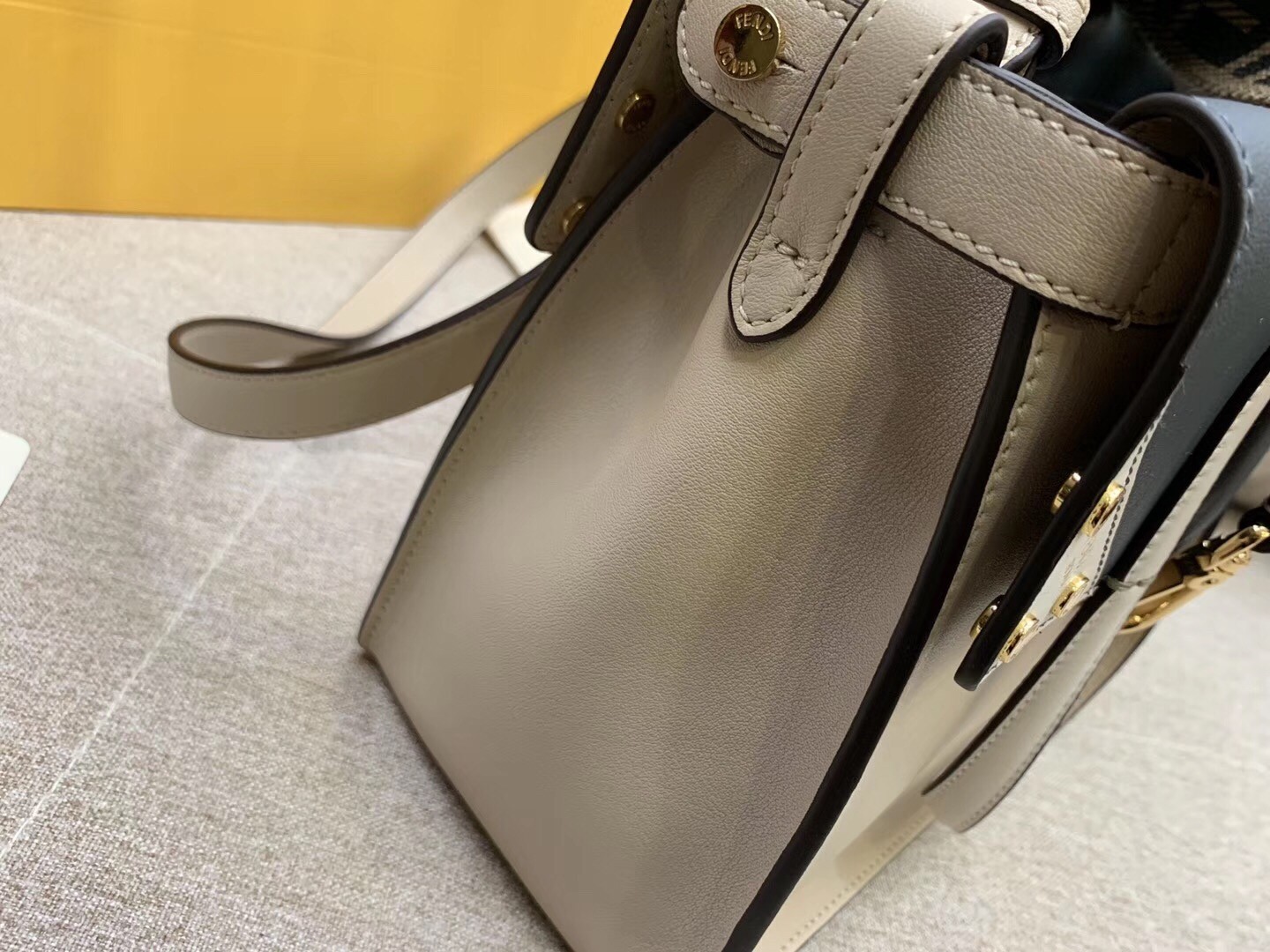 F**di regular flip tote bag in beige calfskin