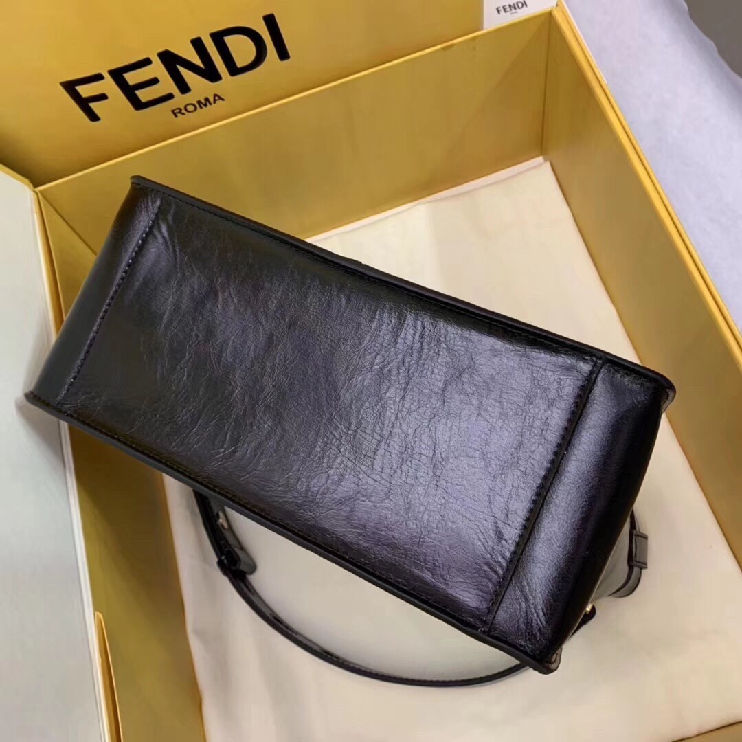 F**di large kan u bag in black glossy lambskin