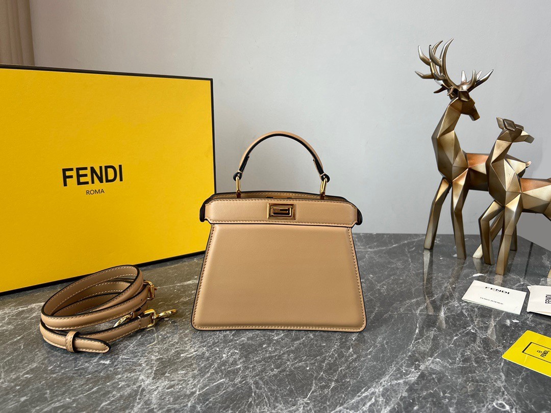 F**di peekaboo iseeu petite bag in beige nappa leather