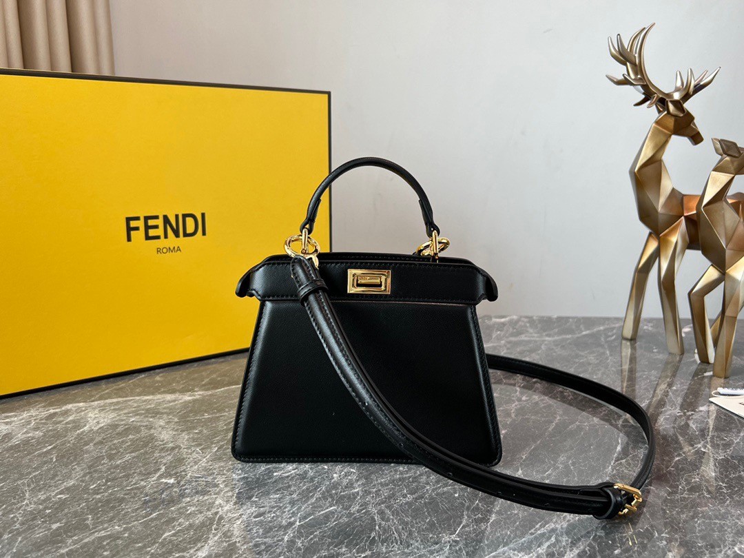 F**di peekaboo iseeu petite bag in black nappa leather