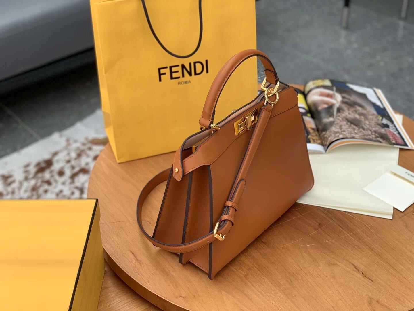 F**di peekaboo iseeu medium bag in brown leather