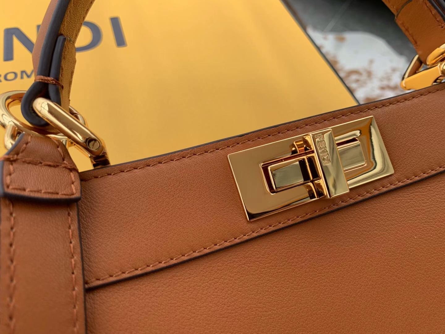 F**di peekaboo iseeu medium bag in brown leather