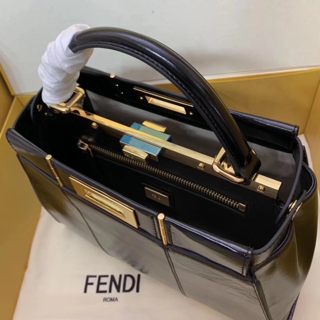 F**di peekaboo medium bag in black lambskin