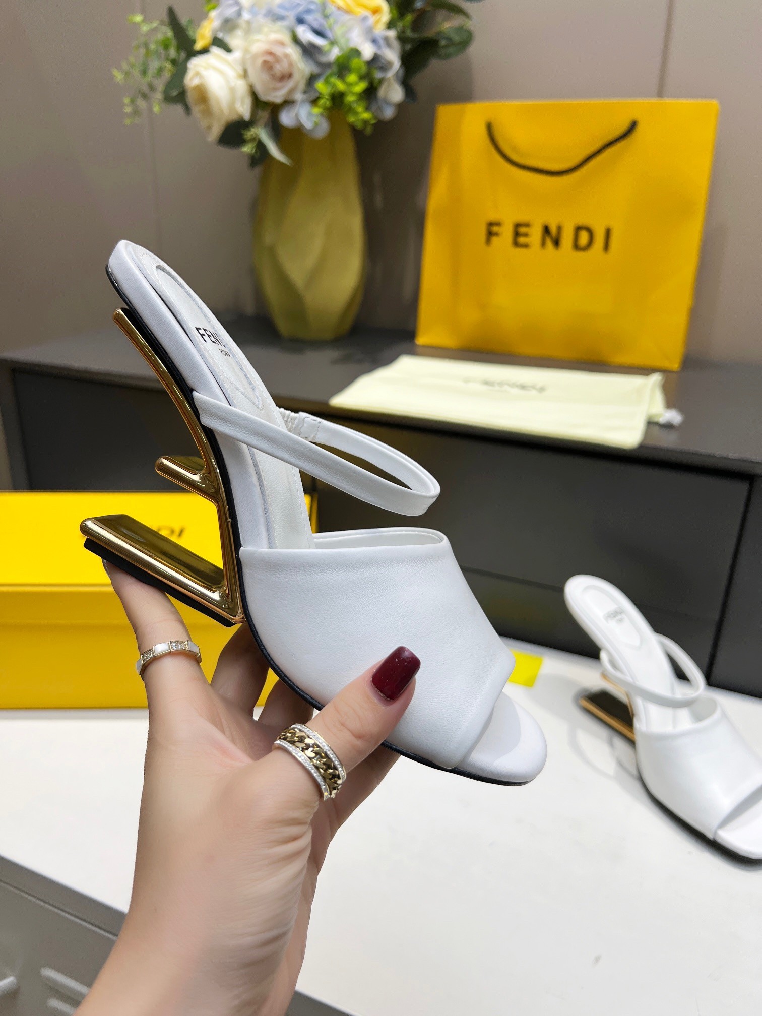 F**di first sandals 95mm in white calfskin