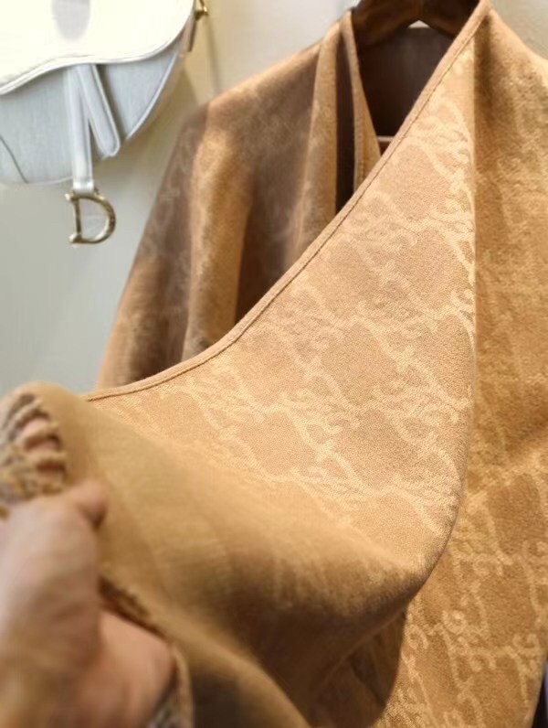 F**di karl poncho in beige wool and cashmere