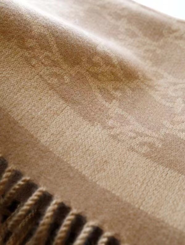 F**di karl poncho in beige wool and cashmere