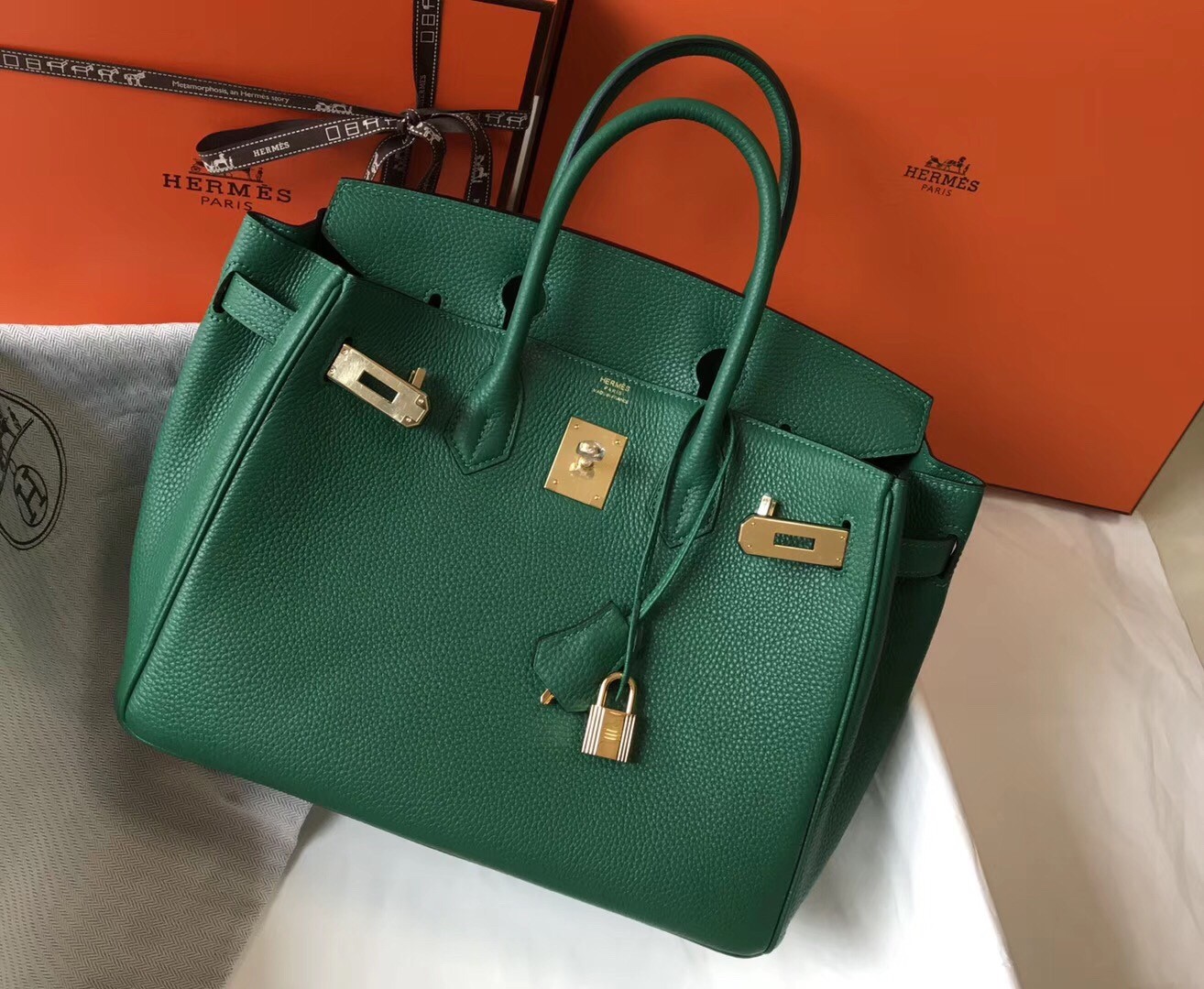 H**mes birkin 30cm bag in malachite clemence leather