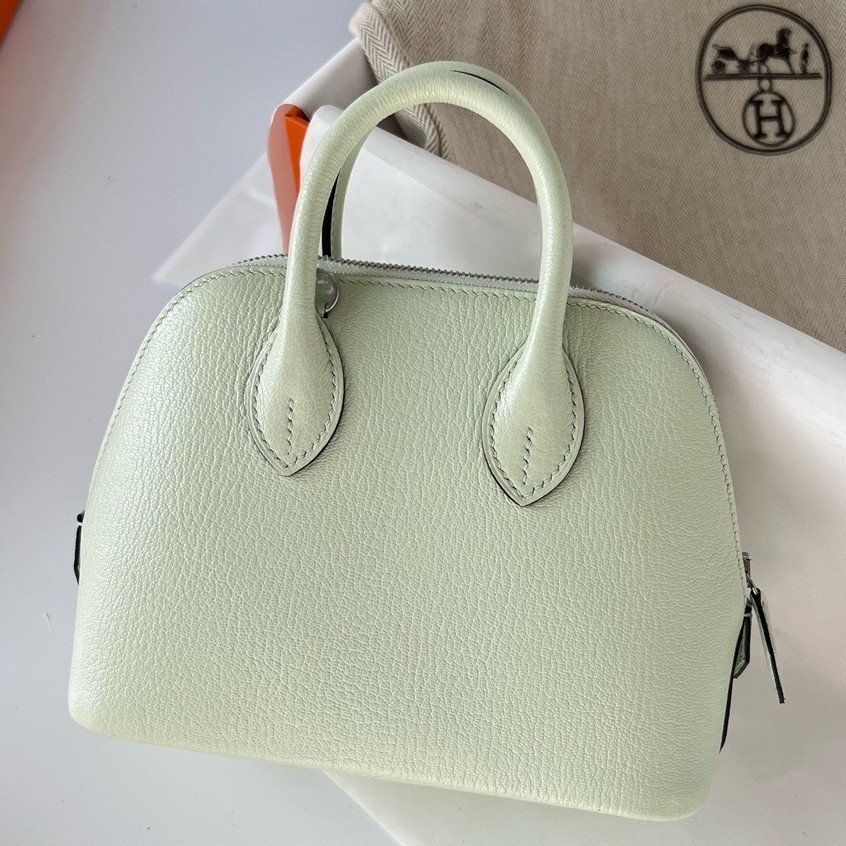 H**mes bolide 1923 mini handmade bag in vert fizz chevre mysore leather