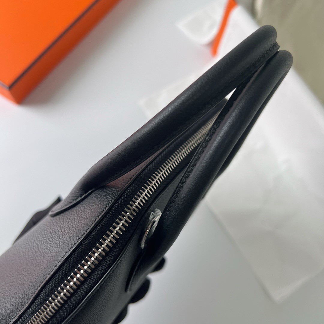 H**mes bolide 1923 25 handmade bag in black evercolor calfskin