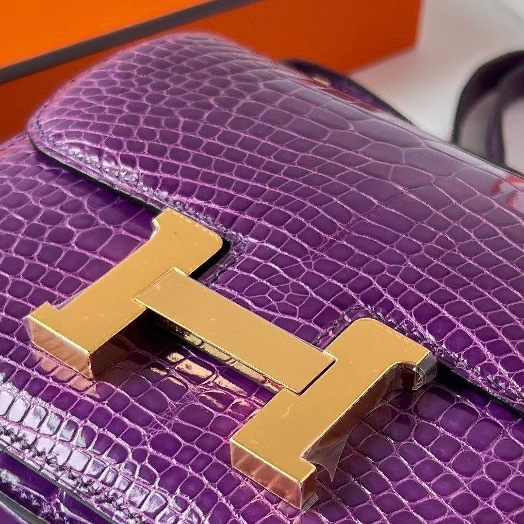 H**mes constance 18 handmade bag in purple shiny alligator leather