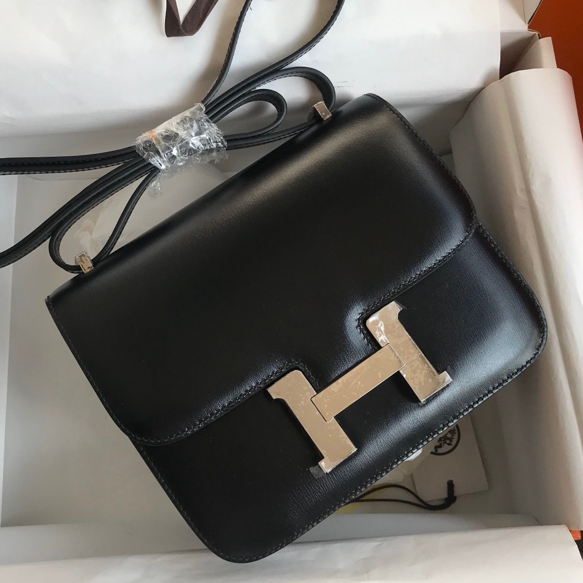 H**mes constance 18 handmade bag in black box calf leather