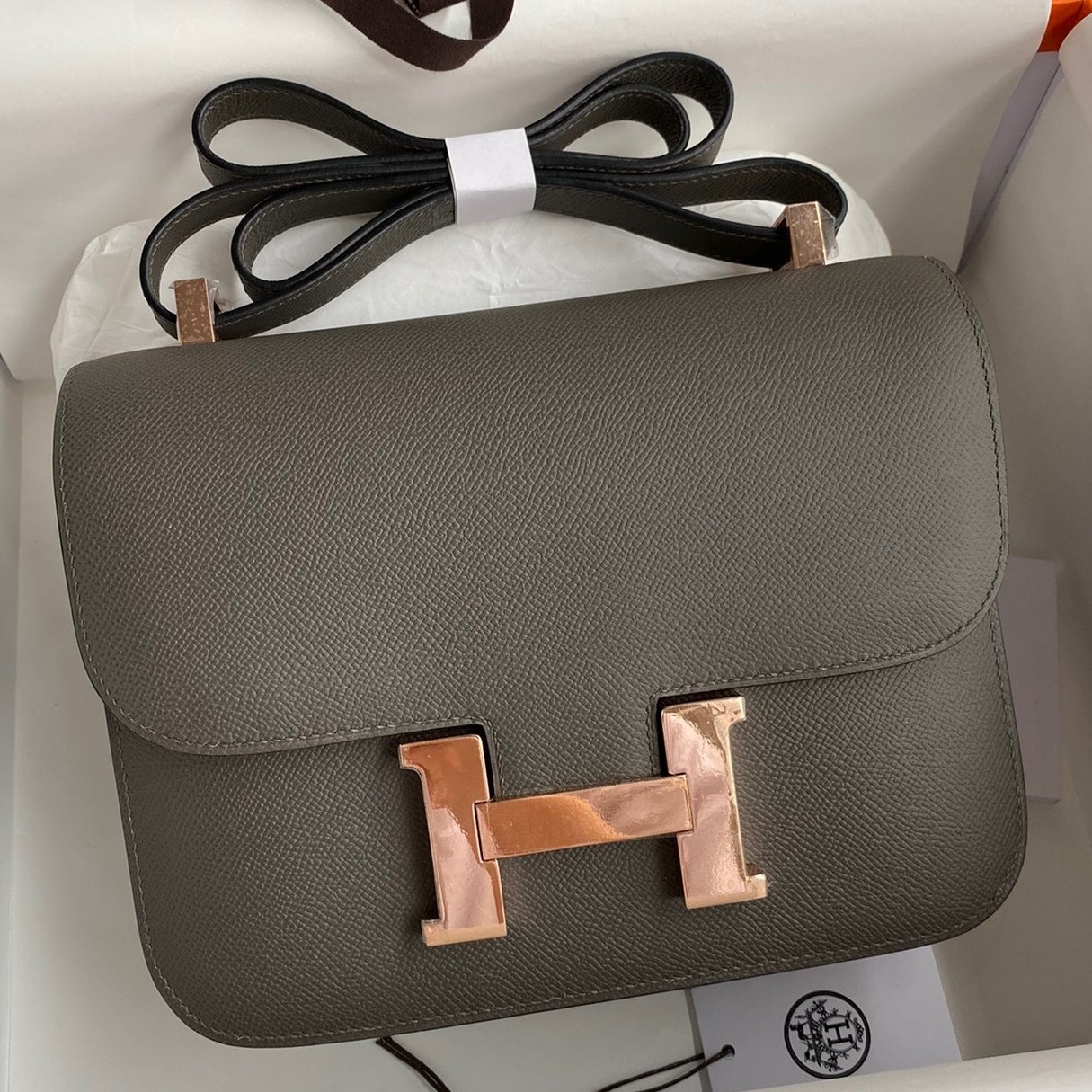 H**mes constance 24 handmade bag in etain epsom calfskin