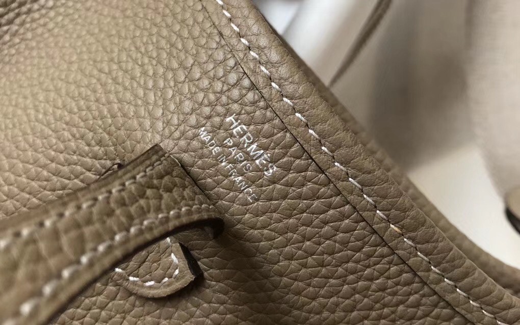 H**mes evelyne iii tpm mini bag in tourterelle clemence leather
