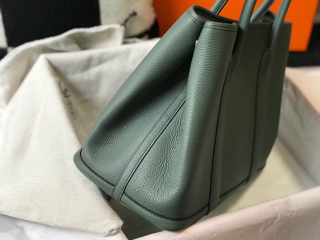 H**mes garden party 36 bag in vert amanda clemence leather