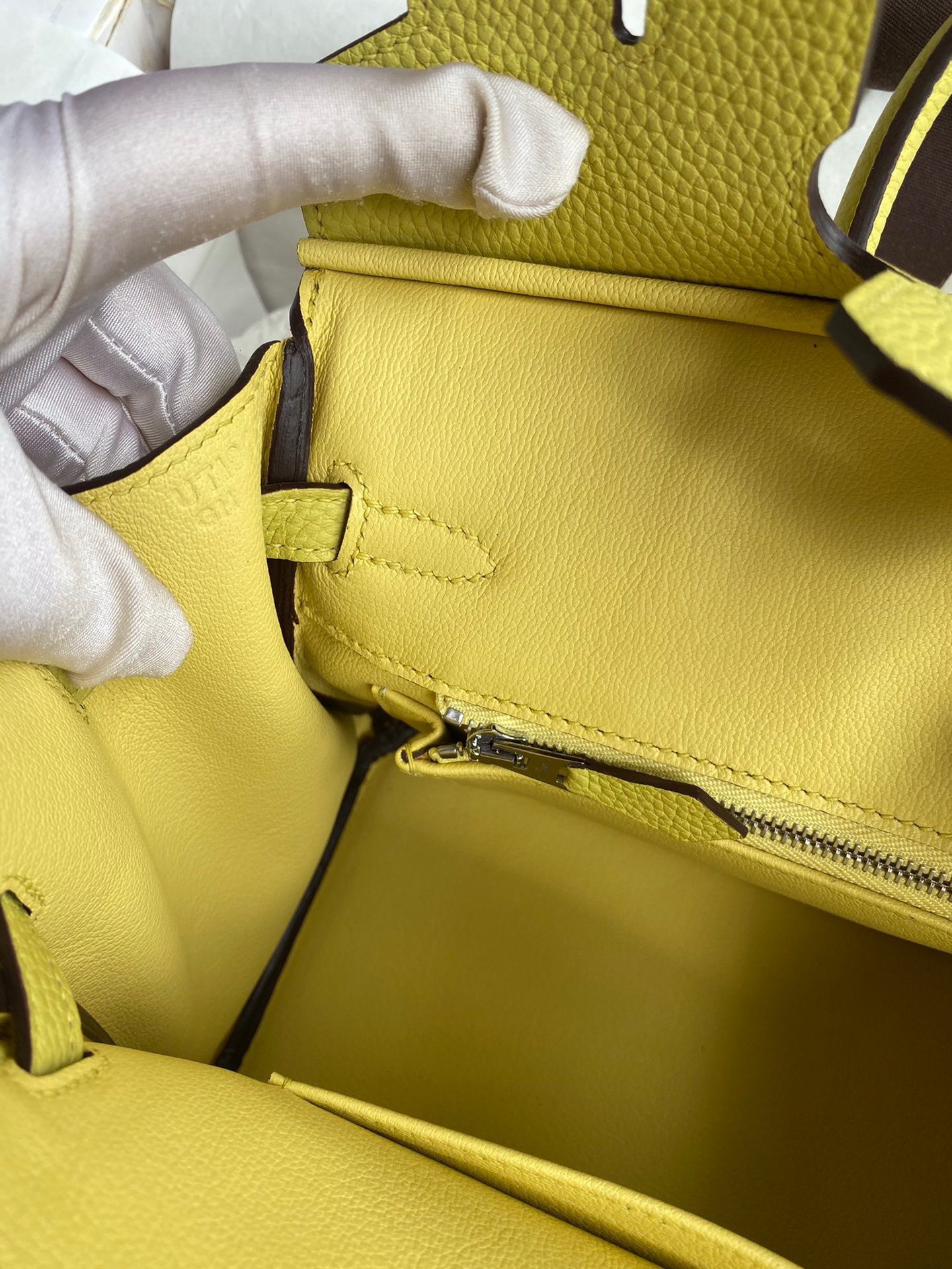 H**mes birkin 25 retourne handmade bag in jaune poussin clemence leather