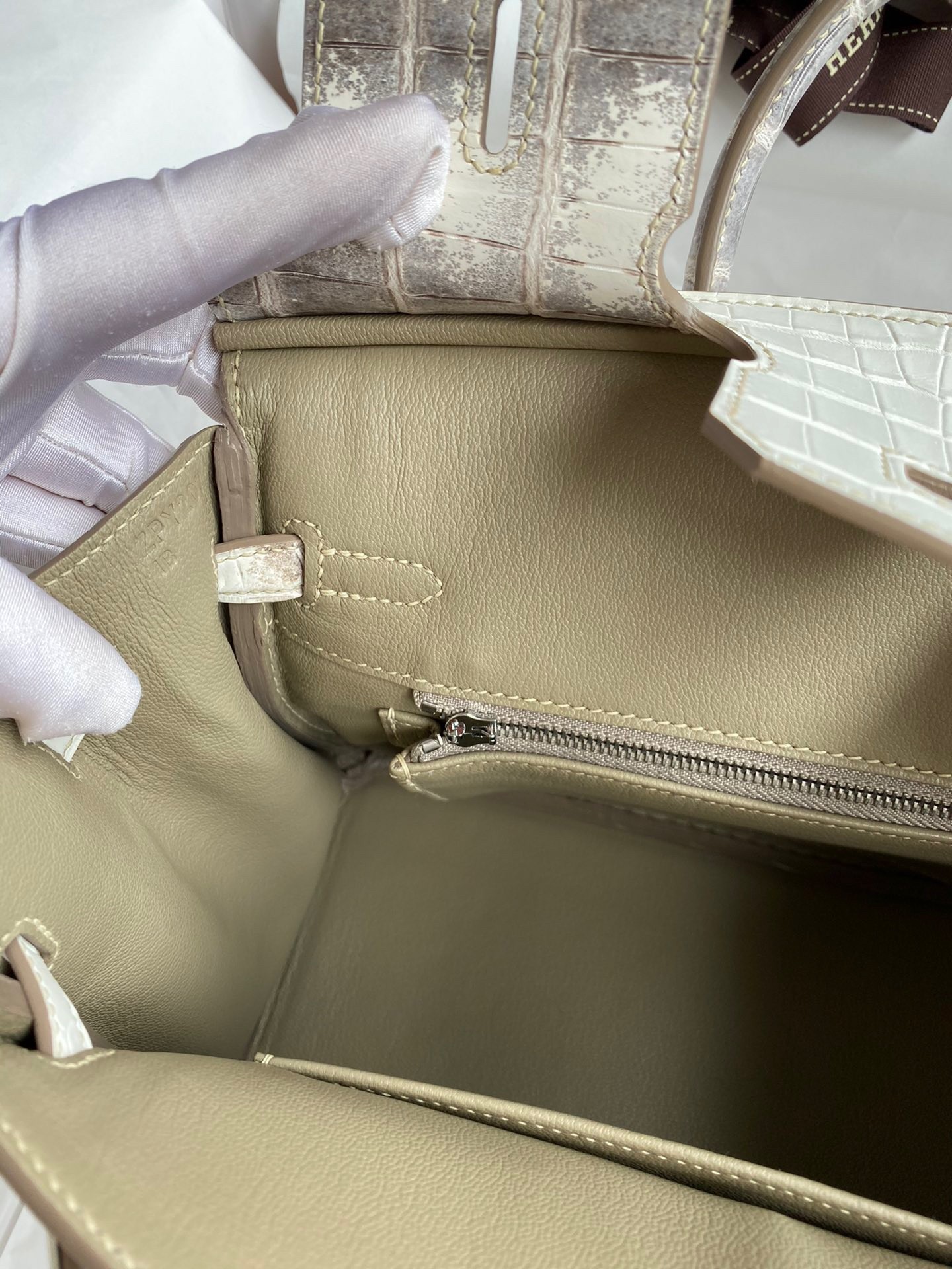 h**mes birkin 25 Di*m*nd bag in himalaya niloticus crocodile skin