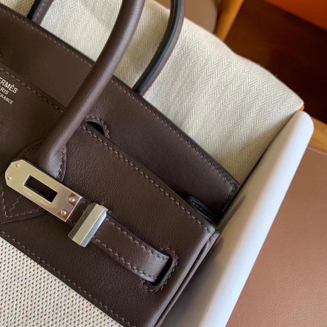 H**mes birkin 25 handmade bag in toile & chocolat swift leather