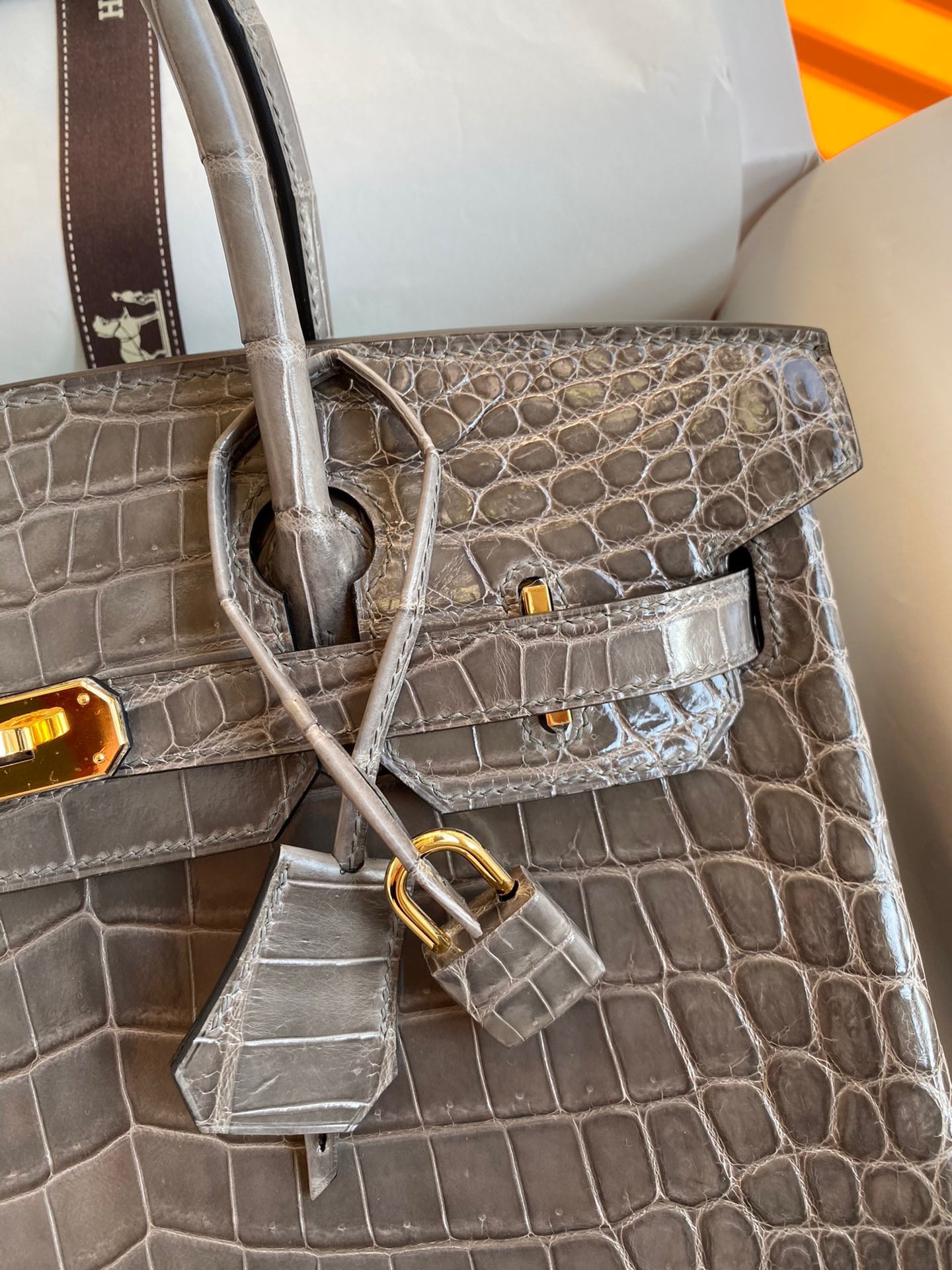 H**mes birkin 30 handmade bag in gris tourterelle crocodile niloticus shiny skin