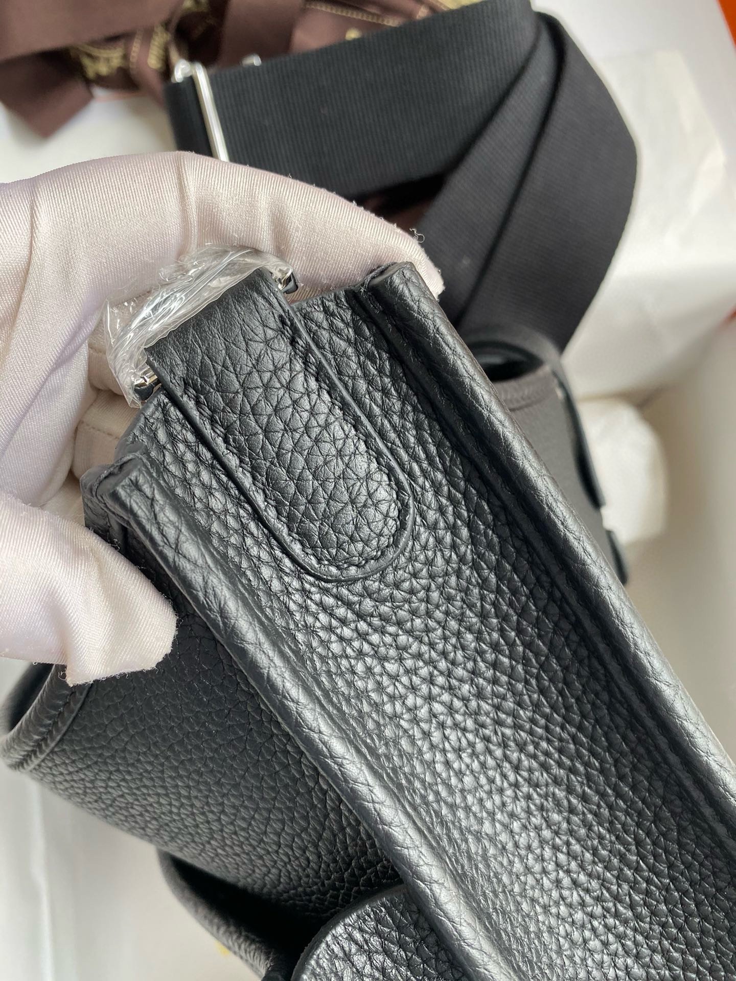 H**mes evelyne iii pm 29 handmade bag in black clemence leather
