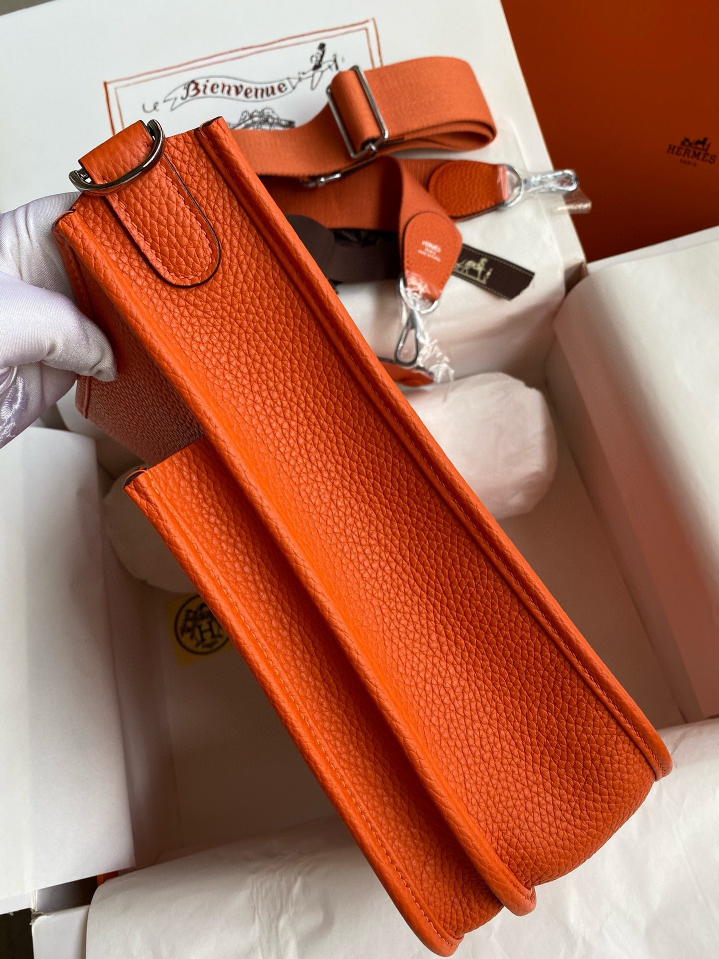 H**mes evelyne iii pm 29 handmade bag in orange clemence leather