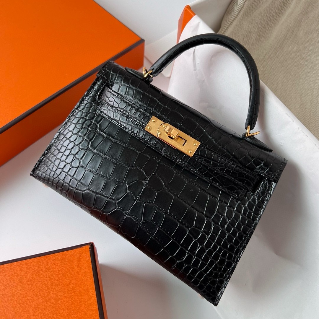 H**mes kelly mini ii sellier handmade bag in black matte alligator leather